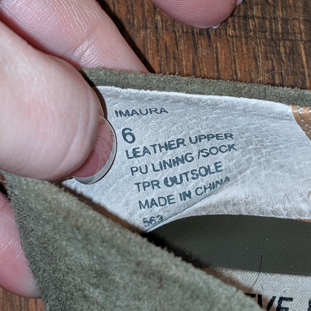 STEVE MADDEN IMAURA FLATS IN OLIVE GREEN SUEDE - Picture 7 of 8